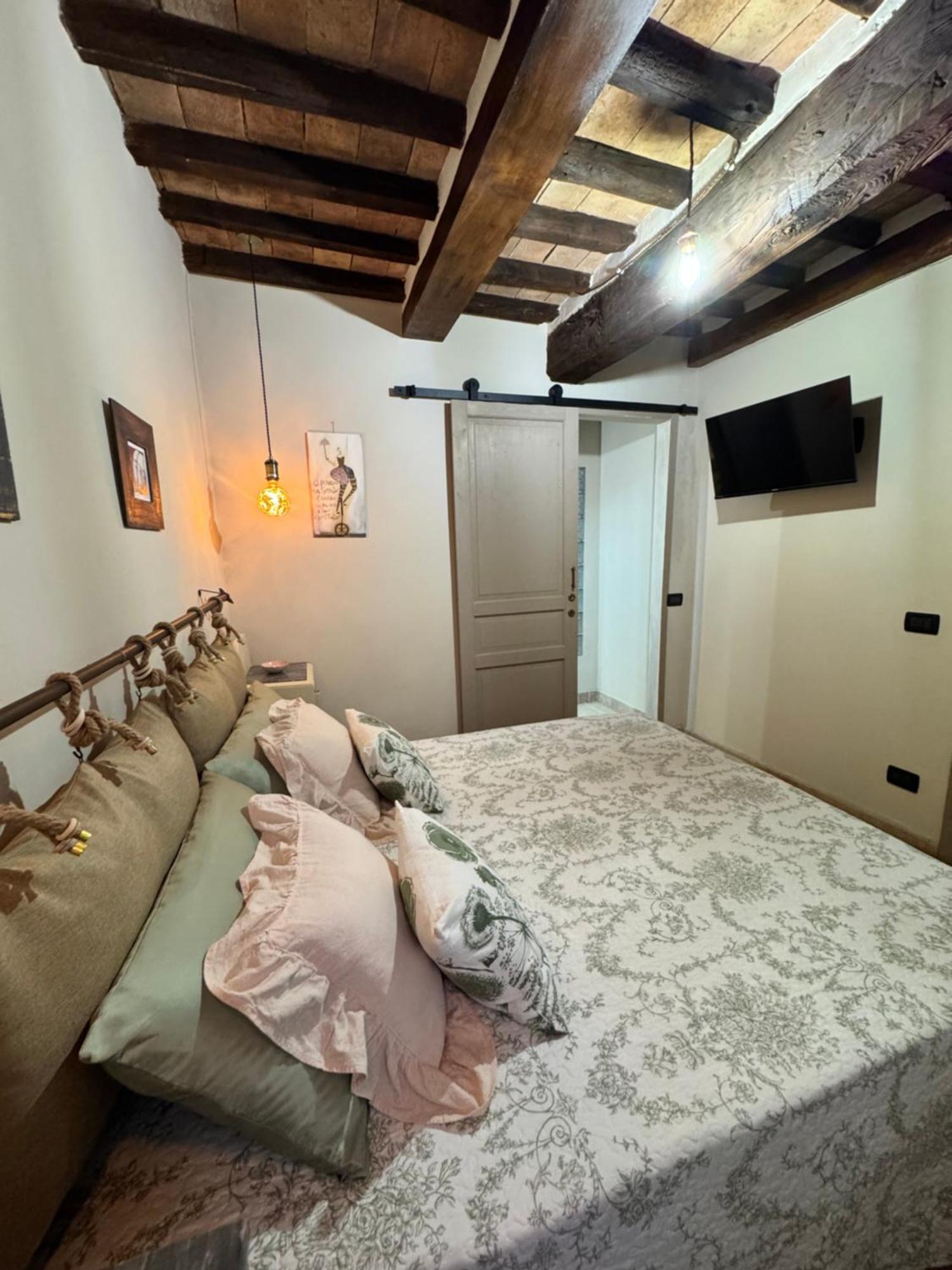 Hotel Sforza House Acquapendente Esterno foto