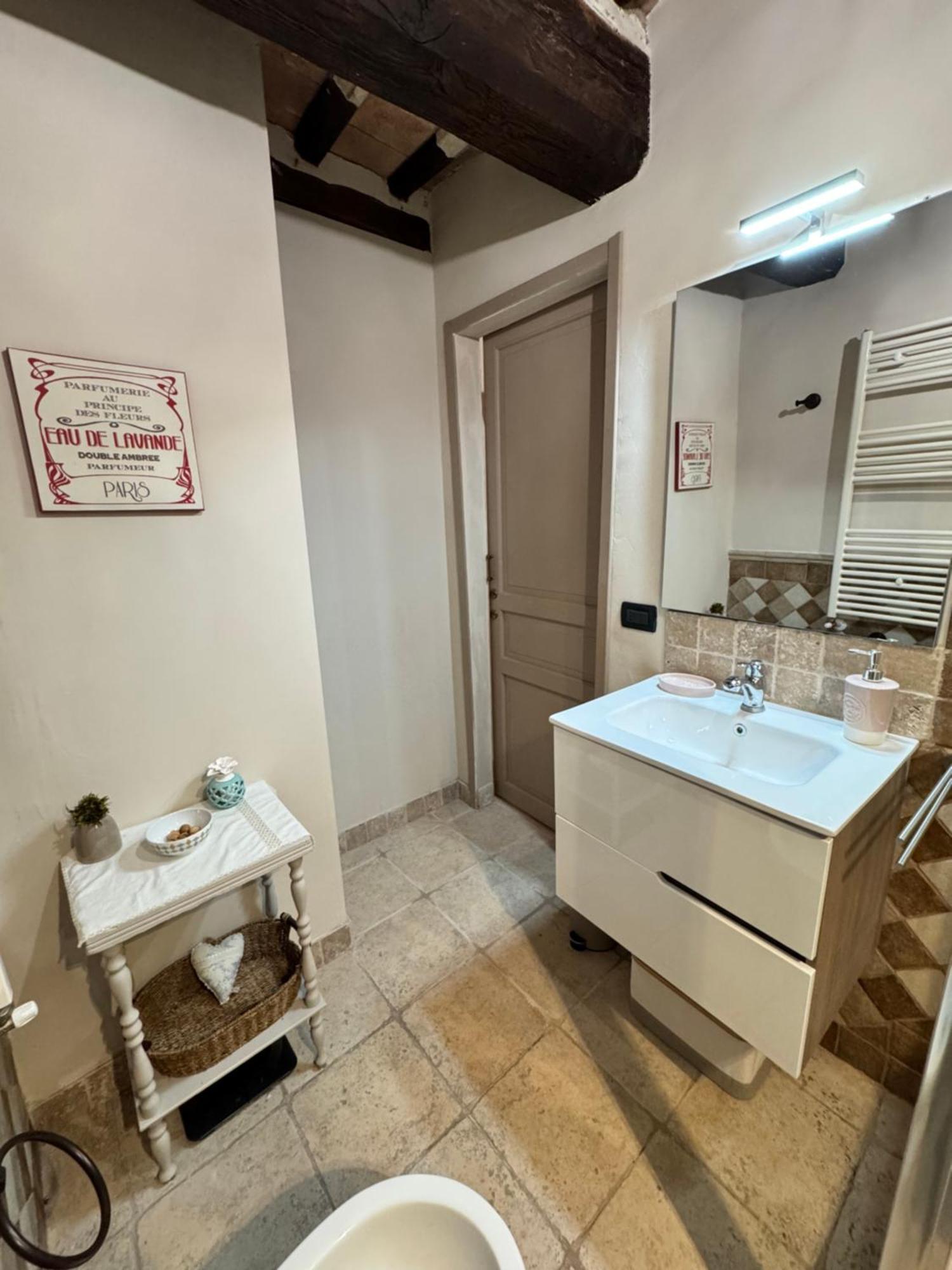 Hotel Sforza House Acquapendente Esterno foto